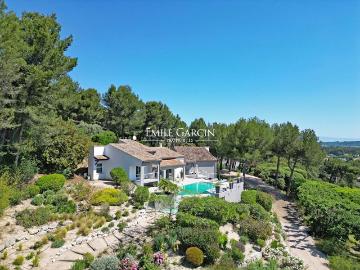 Maison de 10 pièces de luxe en vente à Noves, Provence Alpes Côte d'Azur
