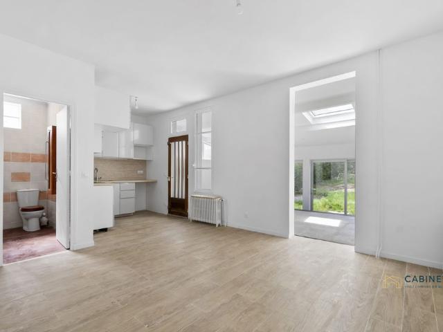 Maison de luxe de 113 m2 en location Buc, Île de France