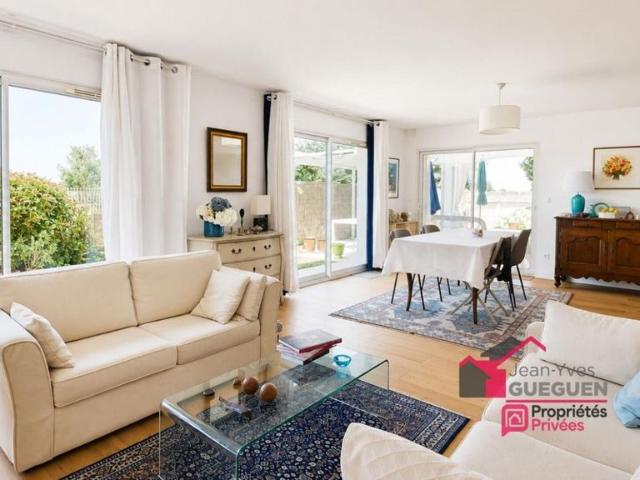 Maison de luxe de 5 pièces en vente à Belberaud, France