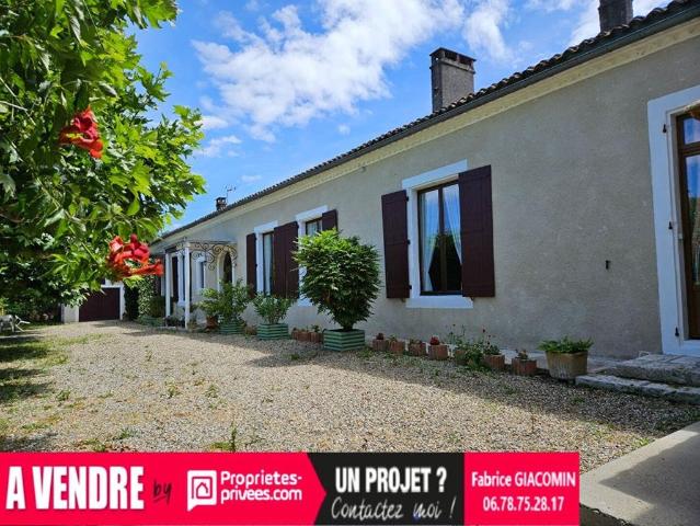 Maison de luxe de 14 pièces en vente à Astaffort, France