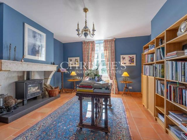 Maison de luxe de 14 pièces en vente à Duras, France
