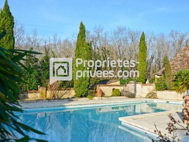Maison de luxe de 14 pièces en vente à Mussidan, France