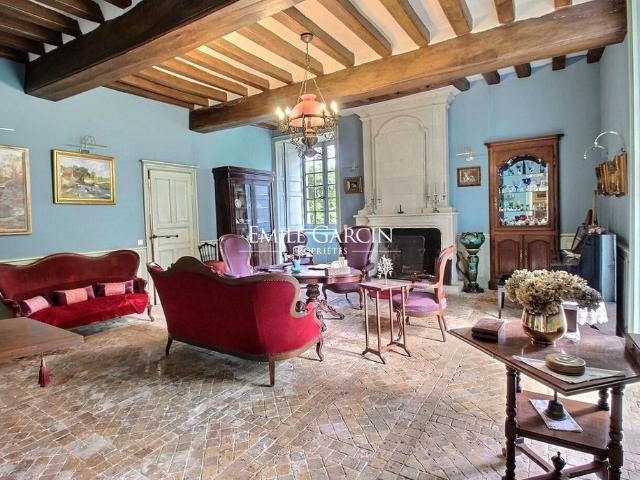 Maison de luxe de 15 pièces en vente à Champigné, Pays de la Loire