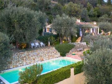 Maison de luxe de 173 m2 en vente Châteauneuf Grasse, France