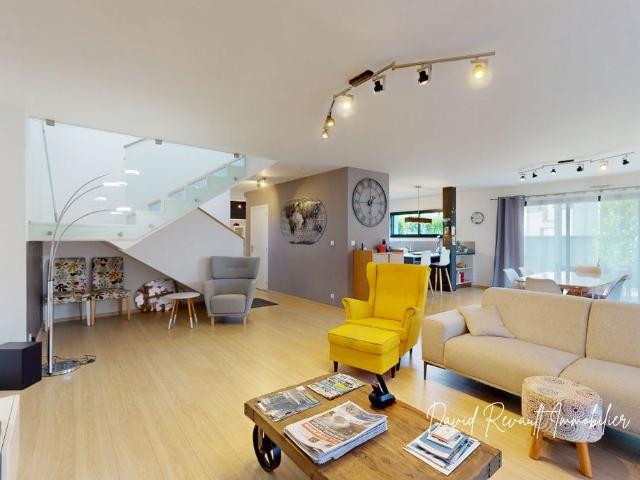 Maison de luxe de 183 m2 en vente Elven, Bretagne