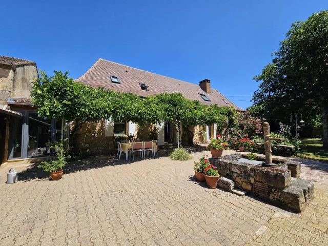 Maison de luxe de 250 m2 en vente Cours de Pile, Nouvelle Aquitaine