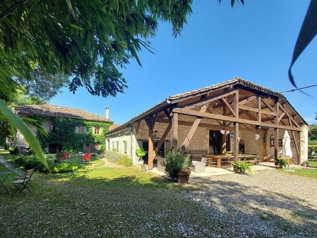 Maison de luxe de 330 m2 en vente Montcuq, Occitanie