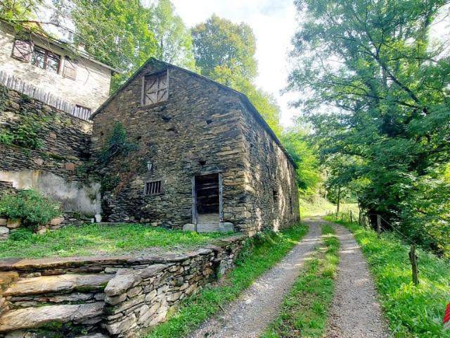 Maison de luxe en vente à Seix, Occitanie