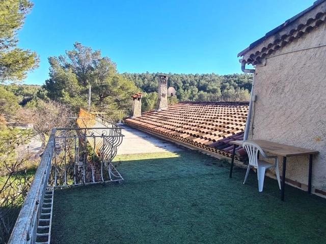 Maison de macon 9 pièces de 282 m² + 1 T3 +1 Studio + 6700 282m² Cuges les Pins