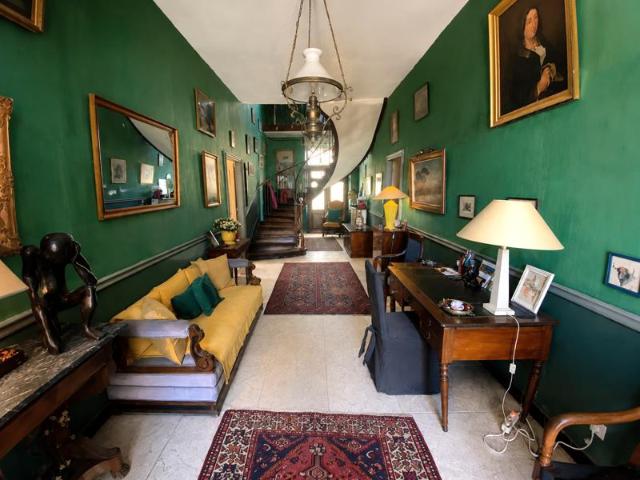 Maison de maître avec dépendances et piscine entre Auch et V