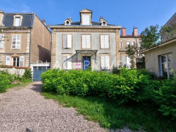 Maison de maître avec jardin, Nancy