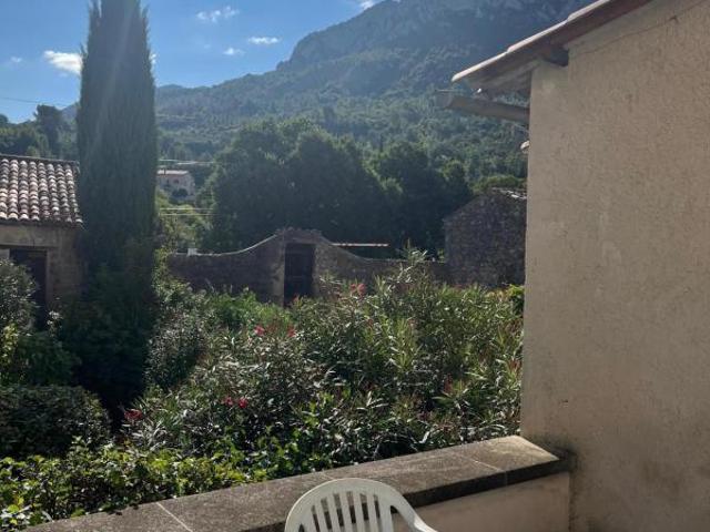 Maison de Maître avec jardin vue sur la Saint Julien