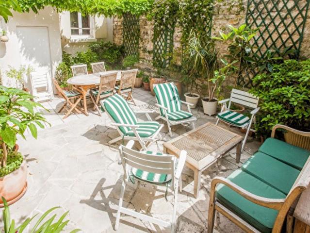 Maison de maître avec jardin 300 m²