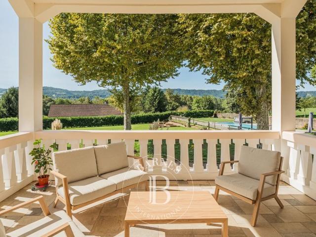 Maison de maître au potentiel exceptionnel 449m² Le Pont de Beauvoisin