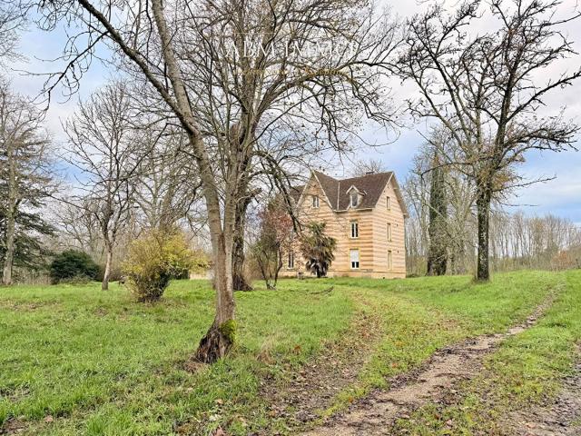 Maison De Maître A La Campagne 182m² Monfaucon