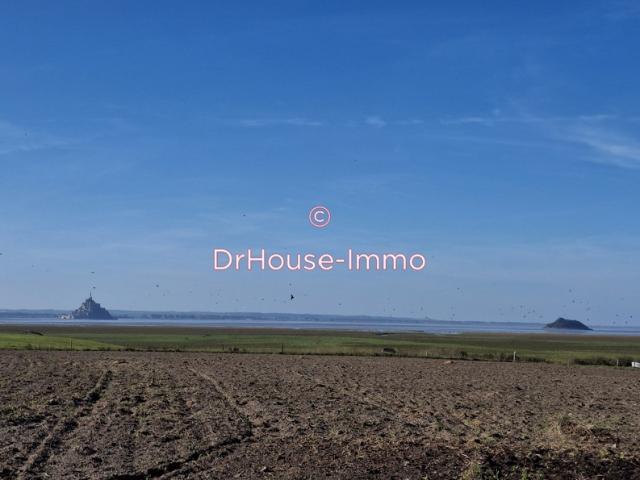MAISON DE MAITRE A RENOVER DE 138 M2 ENVIRON AU COEUR DE LA BAIE AVEC DEPENDANCES ET TERRAIN DE 13199 M2 PUITS BOX A CHEVAUX A BACILLY