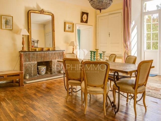 Maison de Maître du XVIII ème à proximité de Périgueux 400m² Agonac