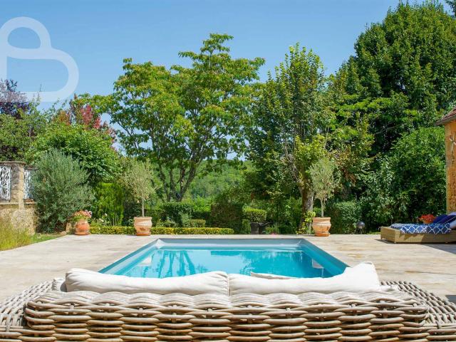 Maison de maître de caractère avec dépendances & piscine 384m² Salviac