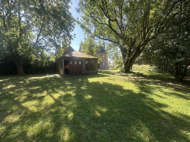 MAISON DE MAÎTRE DE CARACTÈRE – BERTRY – 290 M² – TERRAIN 1 700 M²