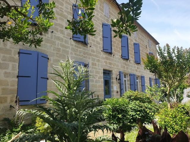 Maison de Maître en centre bourg très dynamique 395m² Meilhan sur Garonne