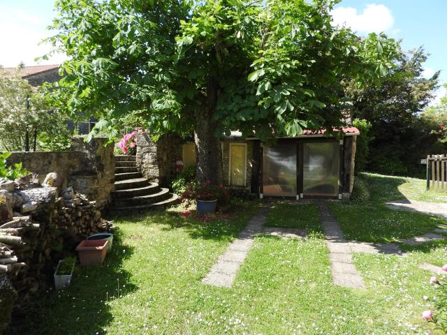 Maison de Maître en pierre avec 7 chambres 240m² Boissières