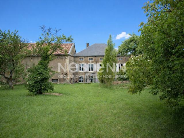 Maison de maître individuelle à 30 minutes des frontières. 259m² Billy sous Mangiennes