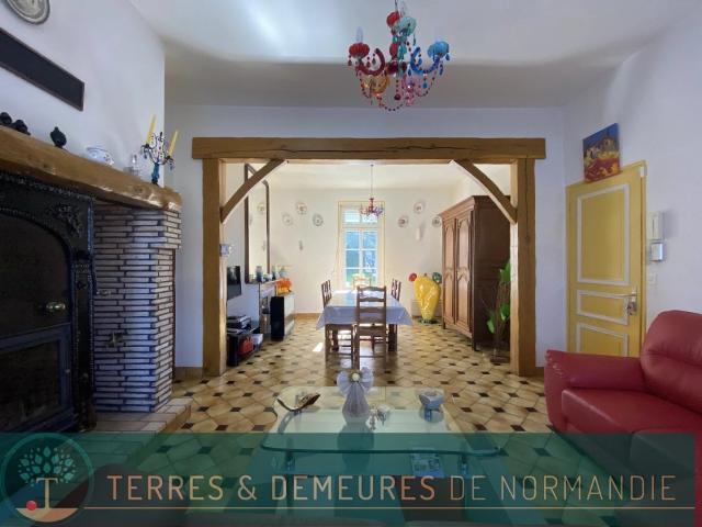 Maison de maître partagée en 4 logements pour réalisation de gît