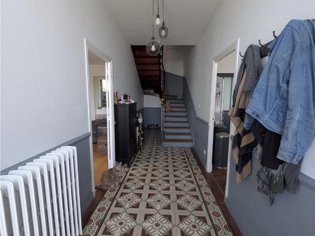 Maison de maître rénovée avec dépendances et gîte – Un bien. 120m² Le Vernet Sainte Marguerite