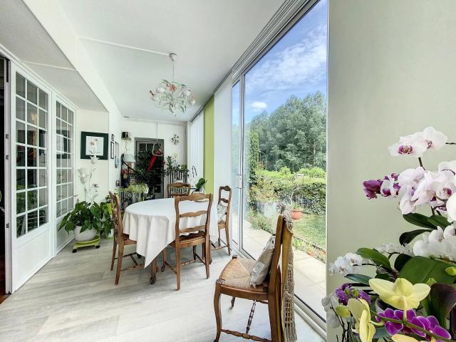 MAISON DE MAITRE rénovée avec piscine