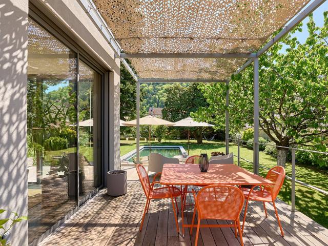 Maison De Maître Superbement Rénovée À Poligny 322m² Poligny
