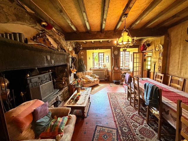 Maison de maître Talizat 6 pièce s 160 m2
