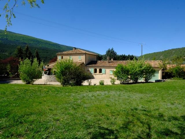MAISON DE MAITRE
