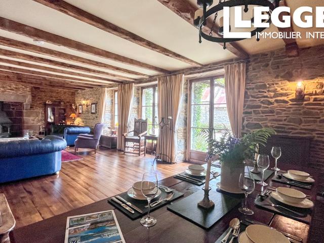 Maison de Maître 4 chambres à Trans la Forêt, Bretagne, avec potentiel gîtes et étang privé