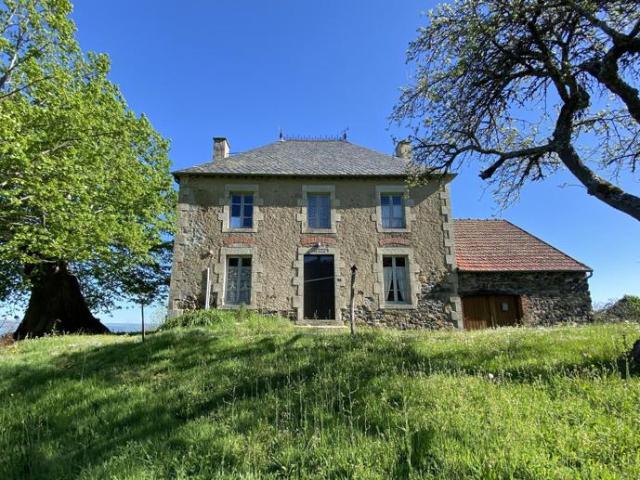 Maison de maître 8 pièces 140m²