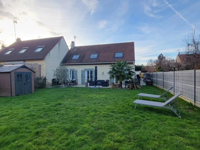 Maison de standing de 126m2 Hab, 150m2 Utiles et 6 pièces – Coubron Centre
