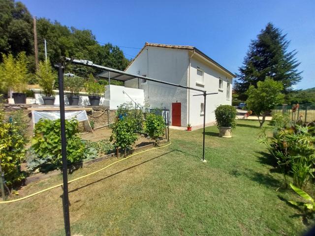 Maison de Standing en parfait état avec piscine. 89m² Saint Geniès de Varensal