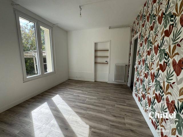 Maison de pays 4 chambres avec garage Fontaine Chaalis