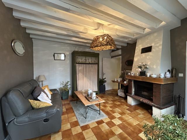 MAISON DE PAYS