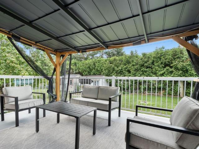 Maison de plain pied 4285 Av. Maupassant
