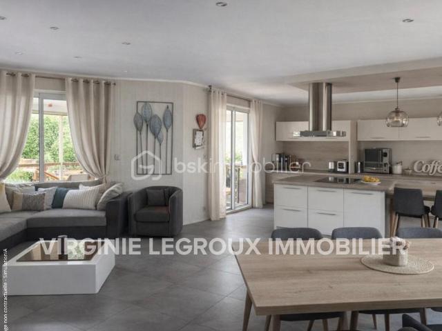 Maison de plain pied 4 chambres 130m2 + véranda de 45m2