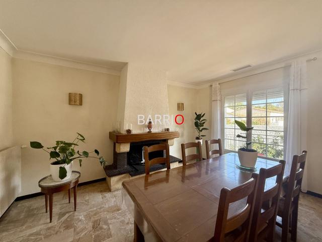 Maison de plain pied 4 faces avec grand garage sur un terra. 120m² Saint Cyprien