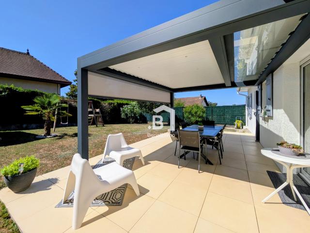 Maison de plain pied 4 pièces 90 m2 Terrain 561 m2 Saint Savin
