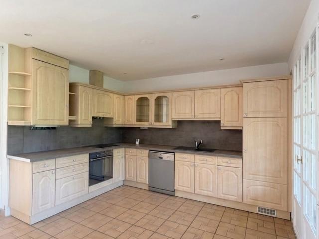Maison de plain pied 5 pièces 115 m2