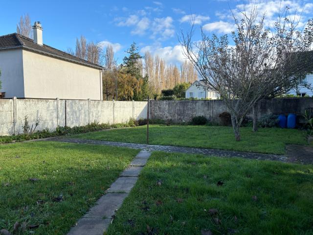 Maison de plain pied 77 m2 avec jardin