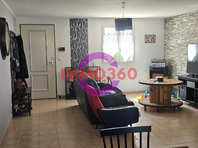 Maison de plain pied 103 m2 4 chambres avec piscine