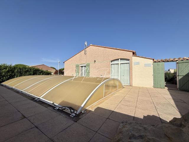Maison de plain pied 104 m² 3 chambres Garage Piscine Terrain 500 m² Quartier calme