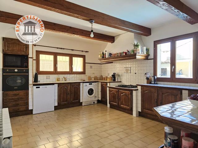 Maison de plain pied 125 m² sur 730 m² de terrain Les Barjacqu