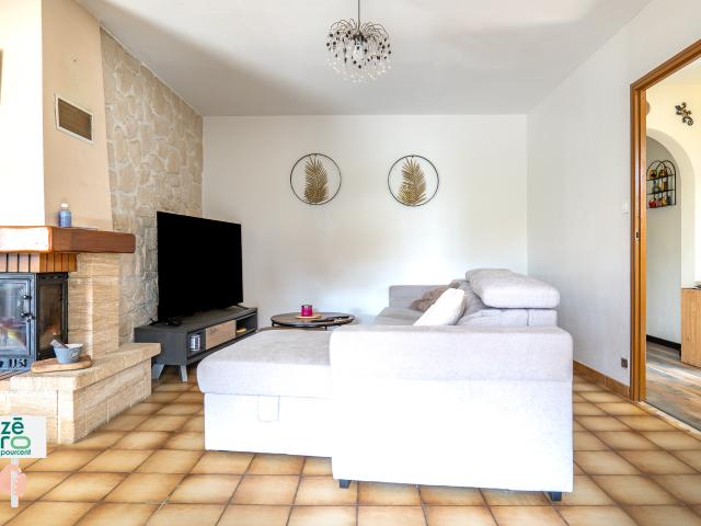 Maison de plain pied 129 m2 3 chambres Terrain 1 380 m2 Classe C