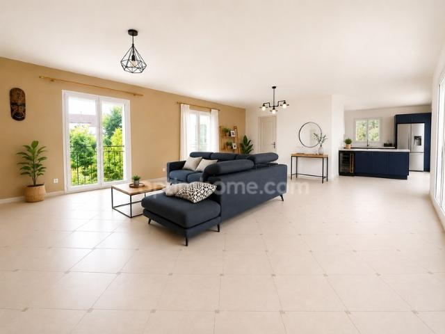 Maison de plain pied 155 m² avec garage de 92m2, piscine et terrain arboré à MONTAGNAC 34