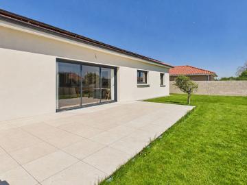 MAISON DE PLAIN PIED 191m² SUR PARCELLE 750m² VERNOSC LES ANNONAY 07430